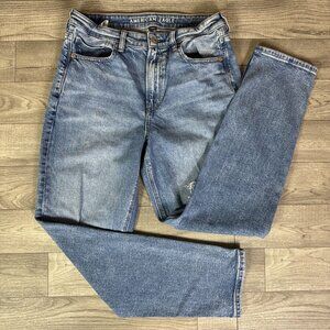 American Eagle Ripped High Rise Slim Skinny Strigid Mom Jeans Light Wash sz 6